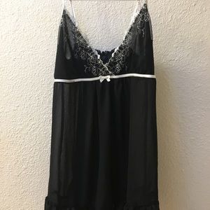 NWOT Black and white babydoll